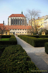 Helena Chmelířová