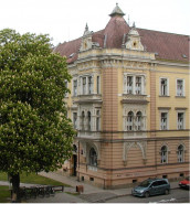 Základní škola a Mateřská škola Uherské Hradiště, Palackého náměstí