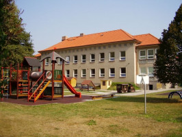 Švendova 1127/4, 50003 Hradec Králové